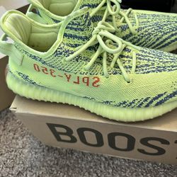 Yeezy Boost 350 V2