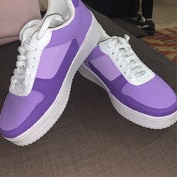 Painted purple 8 1/2W shoes 