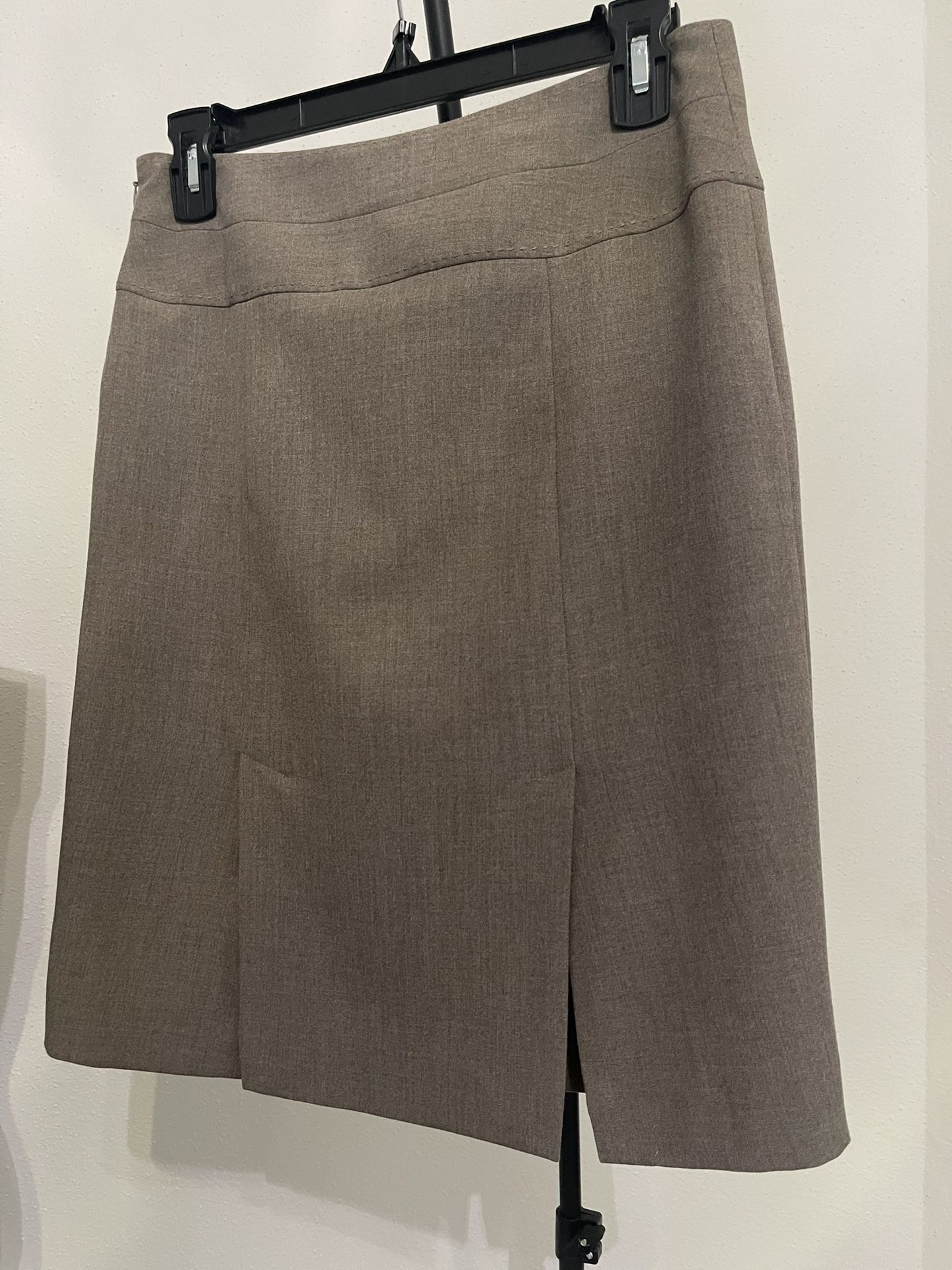 The Limited- Women’s Knit Pencil Skirt - Size (2)
