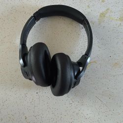 Anker SoundCore noise Canceling headphone Price Reduced  