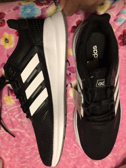 Brand new size 6 unisex and size 7 for men