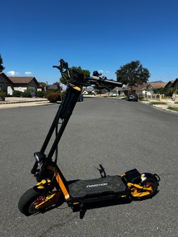 Electric Scooter Inmotion RS Yellow and Original 2.0 65Â MPH Dual Motor