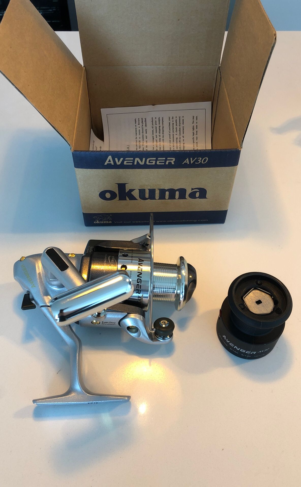 Okuma avenger av30 fishing reel