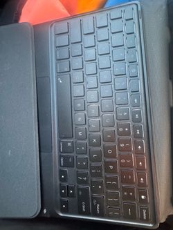 iPad Pro M3 with keyboard