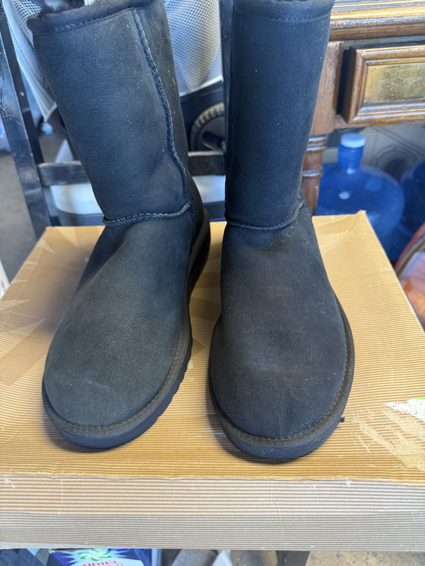 Ugg Boots Men’s Size 9