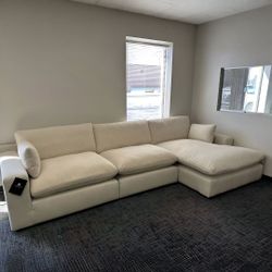 Elyza Linen 3-Piece RAF Chaise Sectional