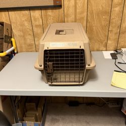 Kennel Cab Pet Carrier/Kennel