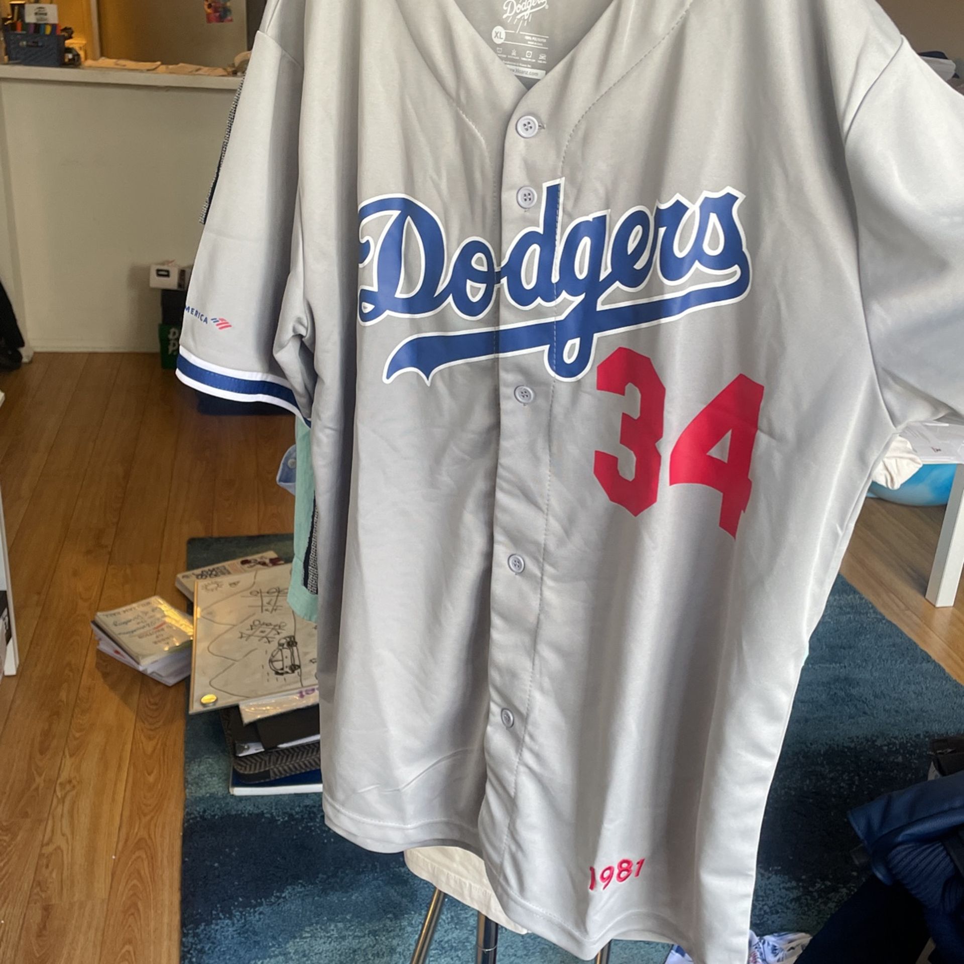 Dodgers  Fernando Valenzuela Jersey Medium NEW