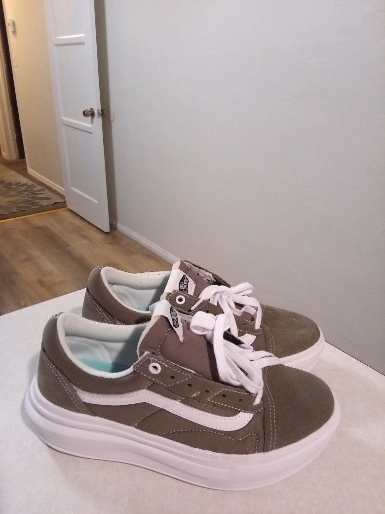 TENNIS VANS NUEVOS