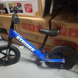 MSRP $130 Strider 12" Classic Balance Bike Near New Condition 