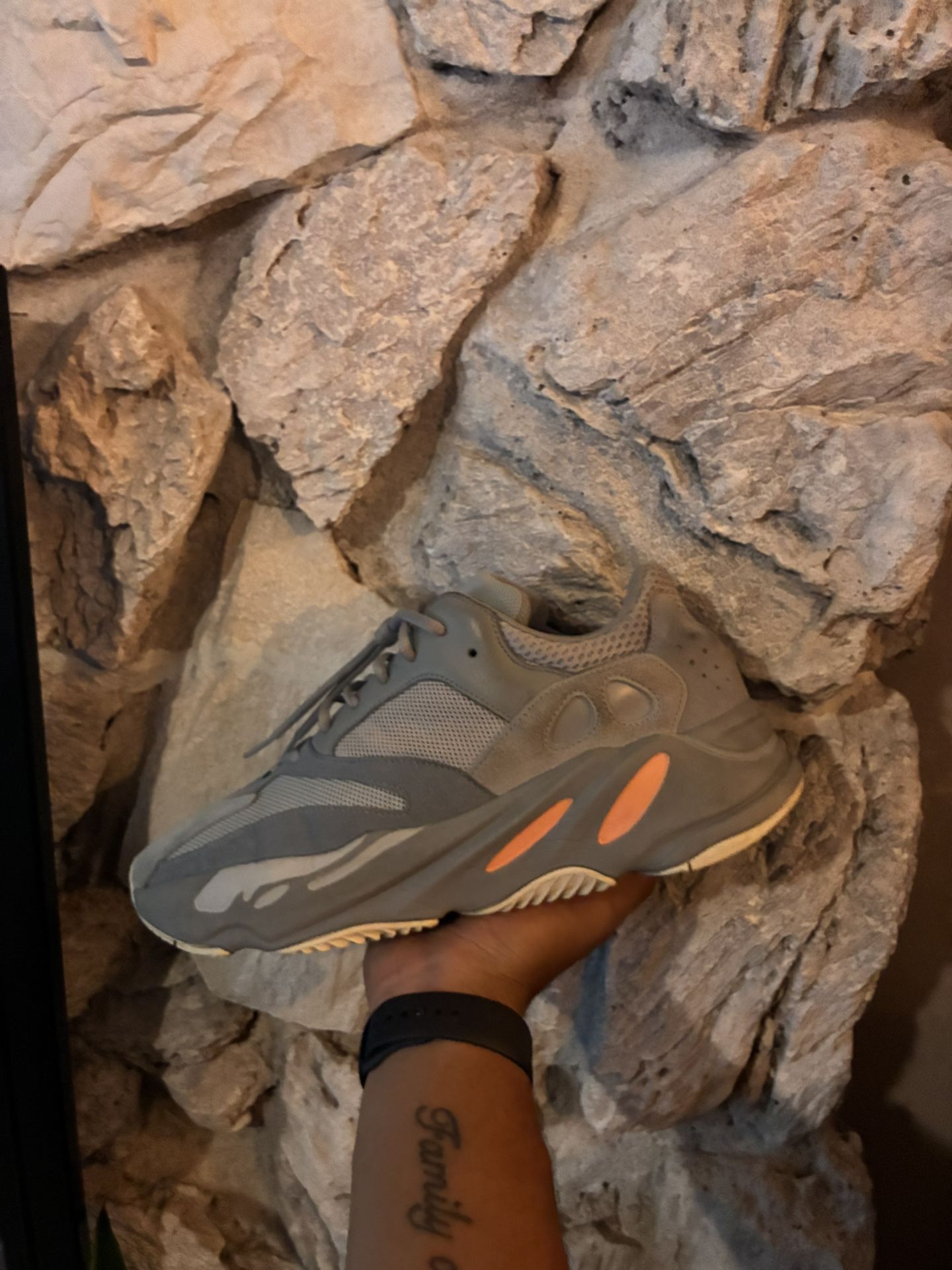 Yeezy 700 Inertia Sz 13