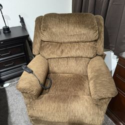 Lazy boy Lift Chair. 