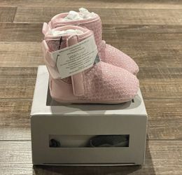 Pink Uggs