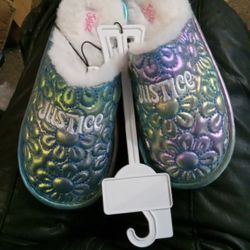 New Justice Girls Size 13/1 Slippers