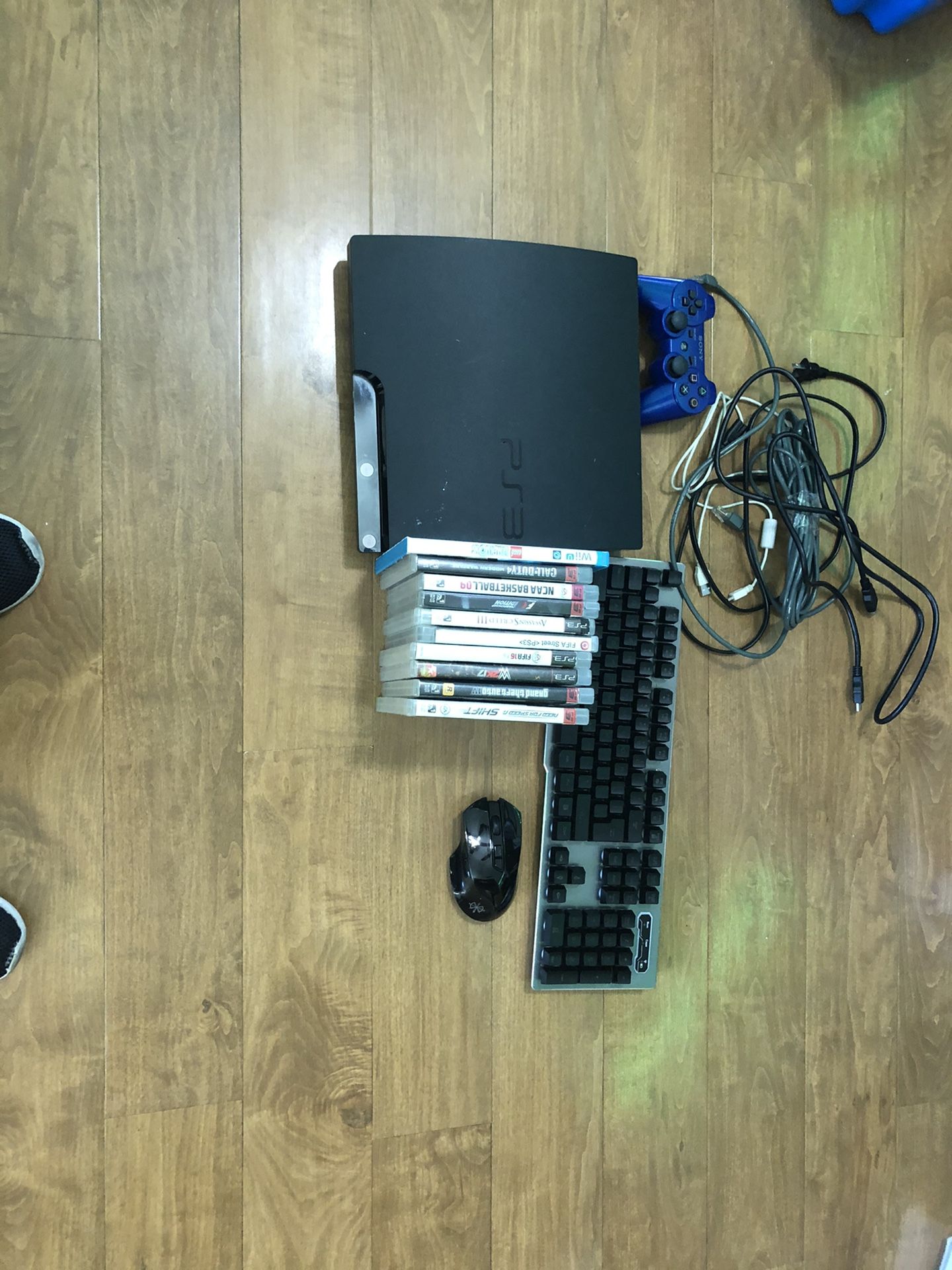 A Desk A PS3 With Controller And Charger With 9 Games And A Wireless Gaming And Mouse Keyboard Rechargeble Lights Up READ DISCRIPTION