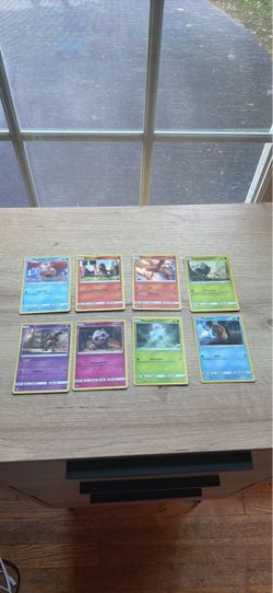 Pokémon Trading Cards Lot of 8