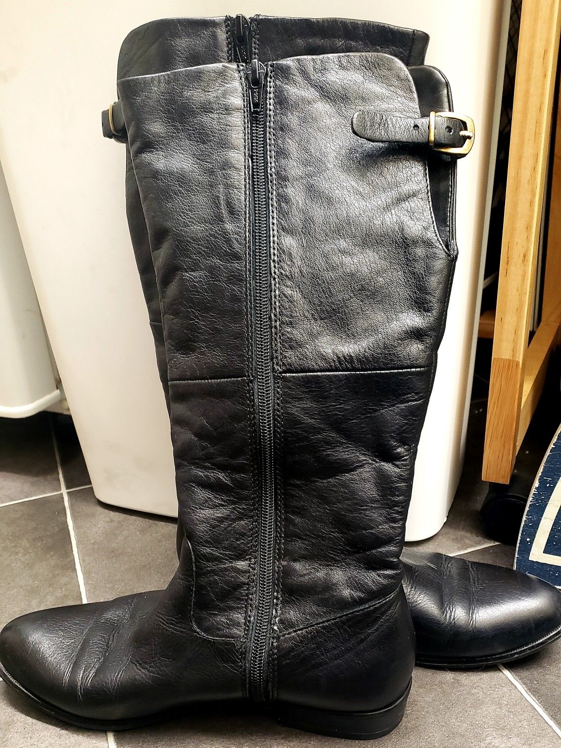 Aldo size 7.5 calf boots black