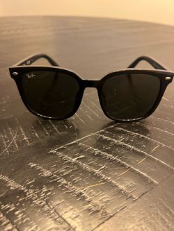 Ray ban