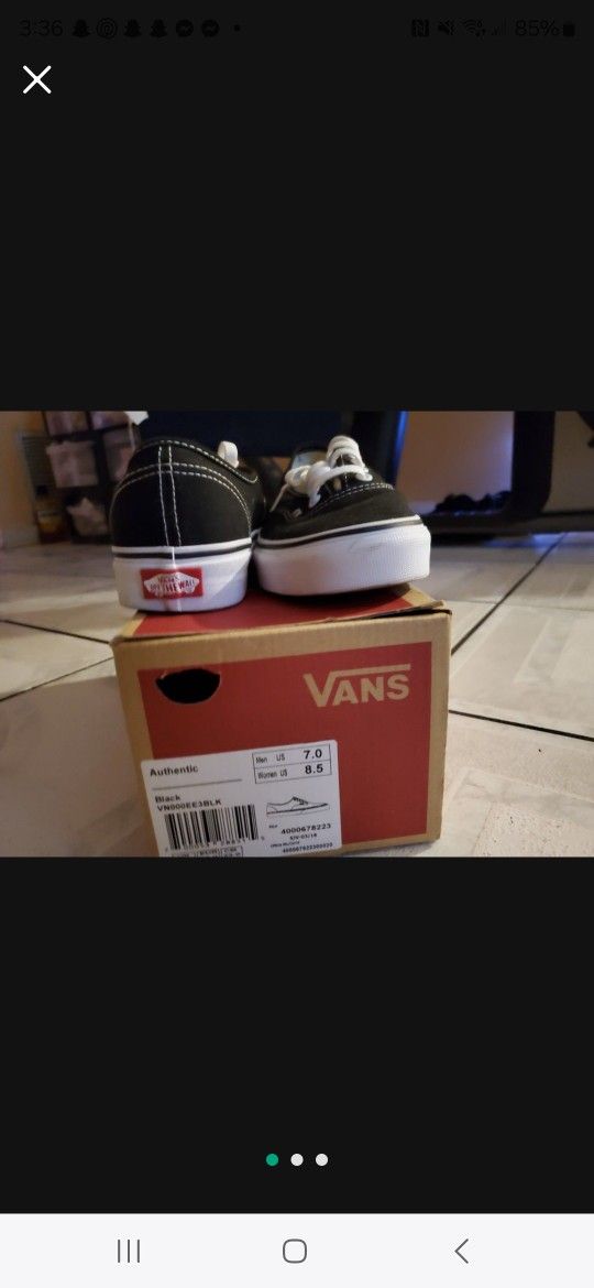 Vans Sneaker 👟 And Tom's 👟 