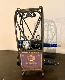 Wine holder