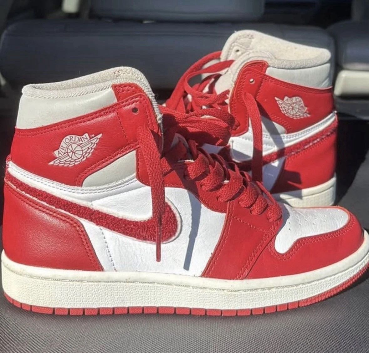 Nike Air Jordan 1 Retro High OG Varsity Red  Women 5.5 / Men's 4