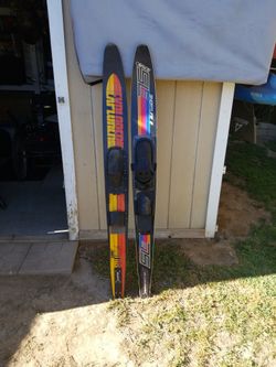Shoreline 2 And Explorer Shuttle Water Skis