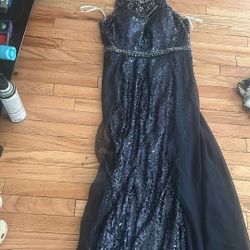 Beautiful formal  gown size xl