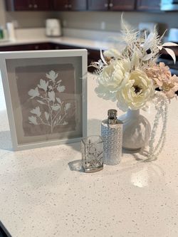 Bath room decor