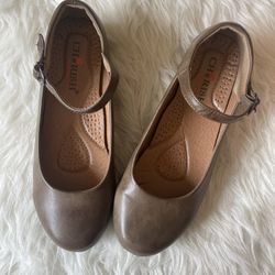 Brown Flats Shoe Size 8