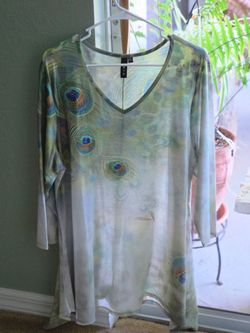 Shirts - t-shirts - dresses - Clothing