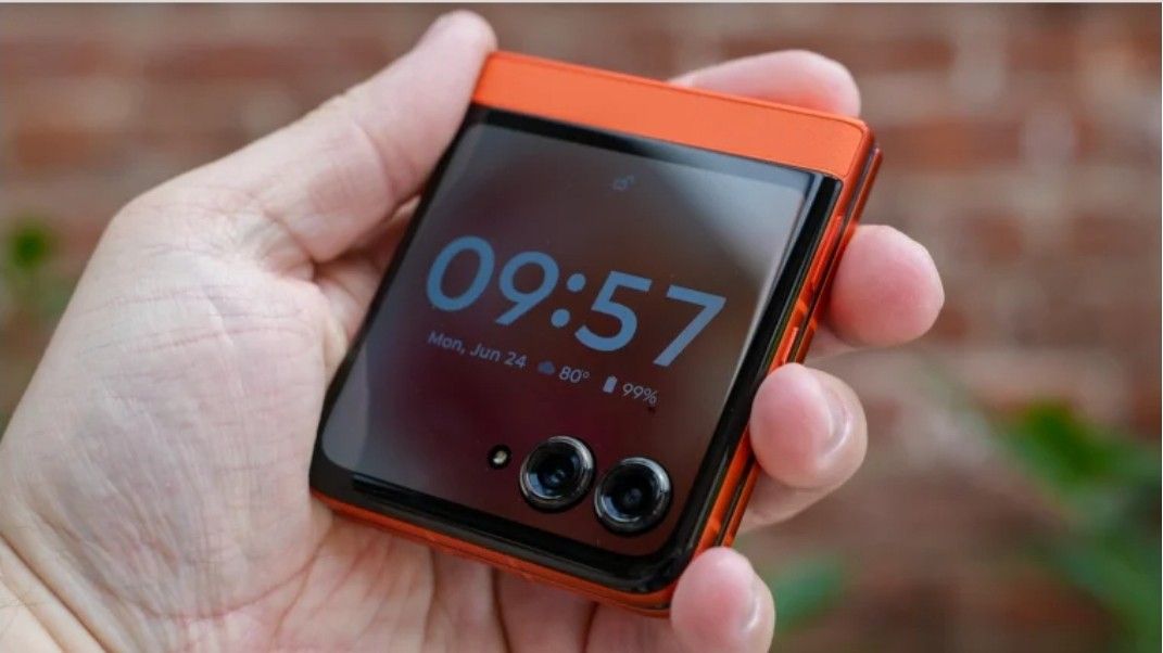New Razr Flip Phone, AT&T/Cricket.