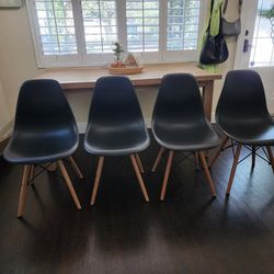 4 Dinings Chairs