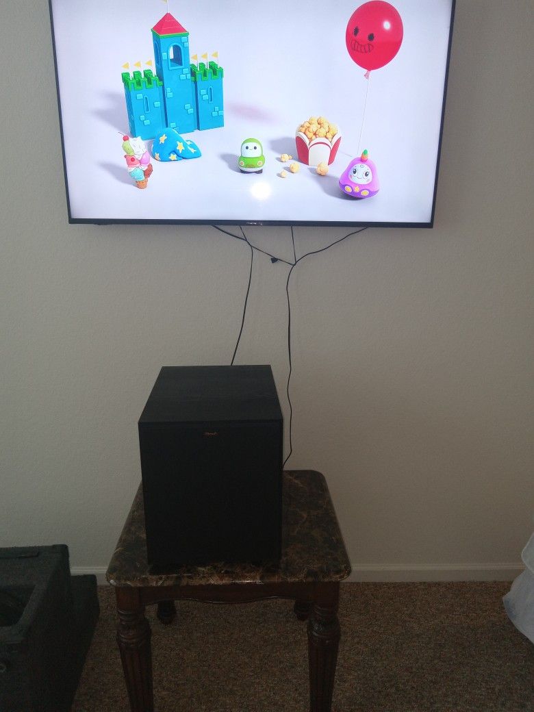 Table, Subwoofer, TV