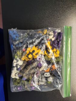 Halo Mega Bloks figures