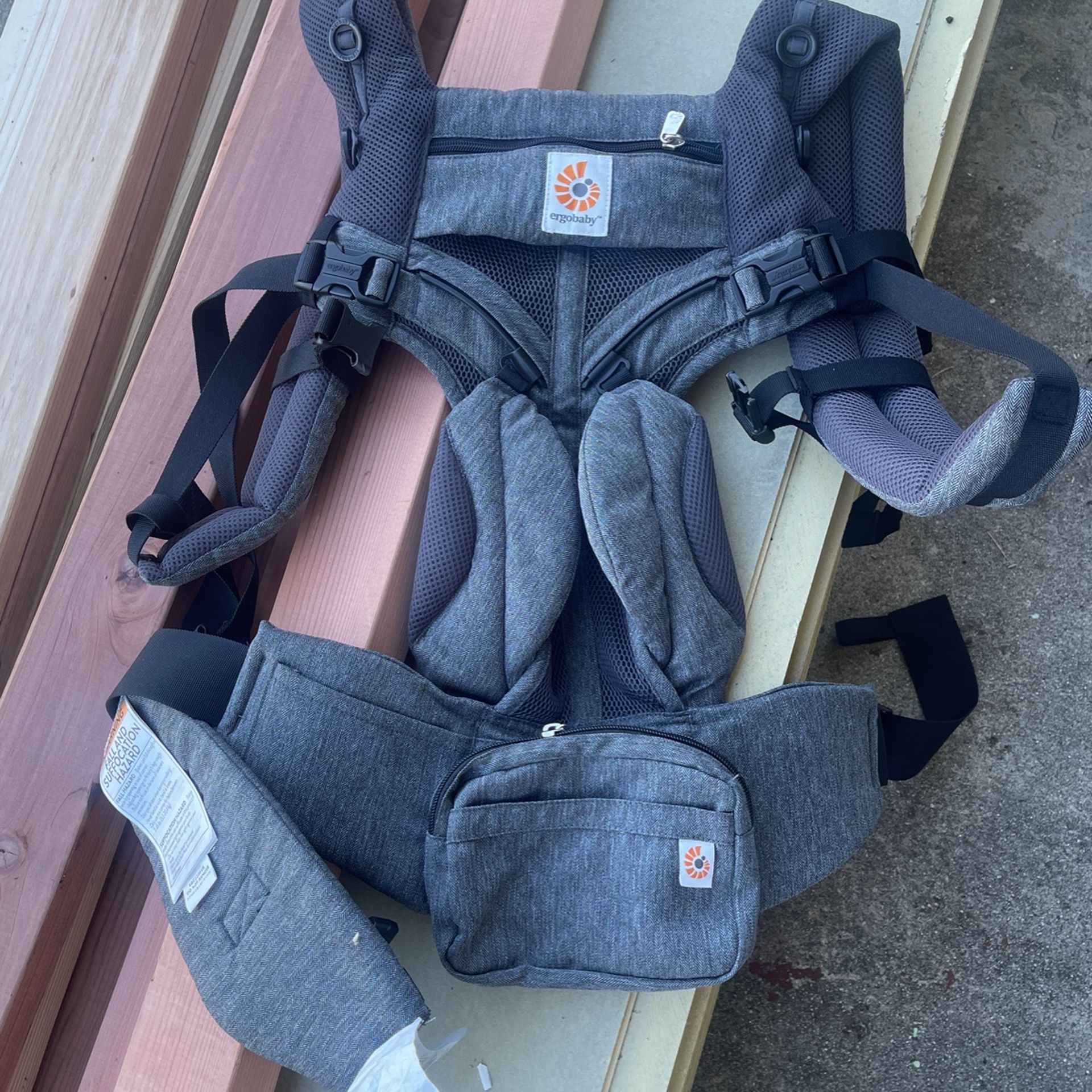 Ergo baby carrier