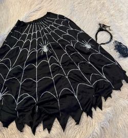 Women’s spider poncho costume
