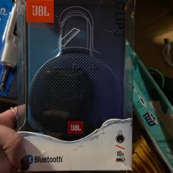 JBL Clip 3 Bluetooth, 10 Hours Of Playtime, Waterproof,  Dust Proof. 