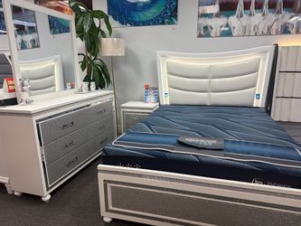 Bedroom Furniture Liquidation Sale Now‼️5pc Set Starting Low as $599