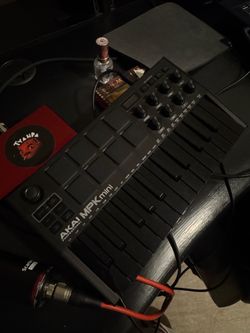 Akai Professional MPK Mini MK3 MIDI Keyboard