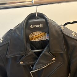 SchottNYC Black One Star Perfecto Leather Motorcycle Jacket, Men's 32