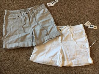 2 pr. Dalia Collection Shorts Sz.12 Brand New