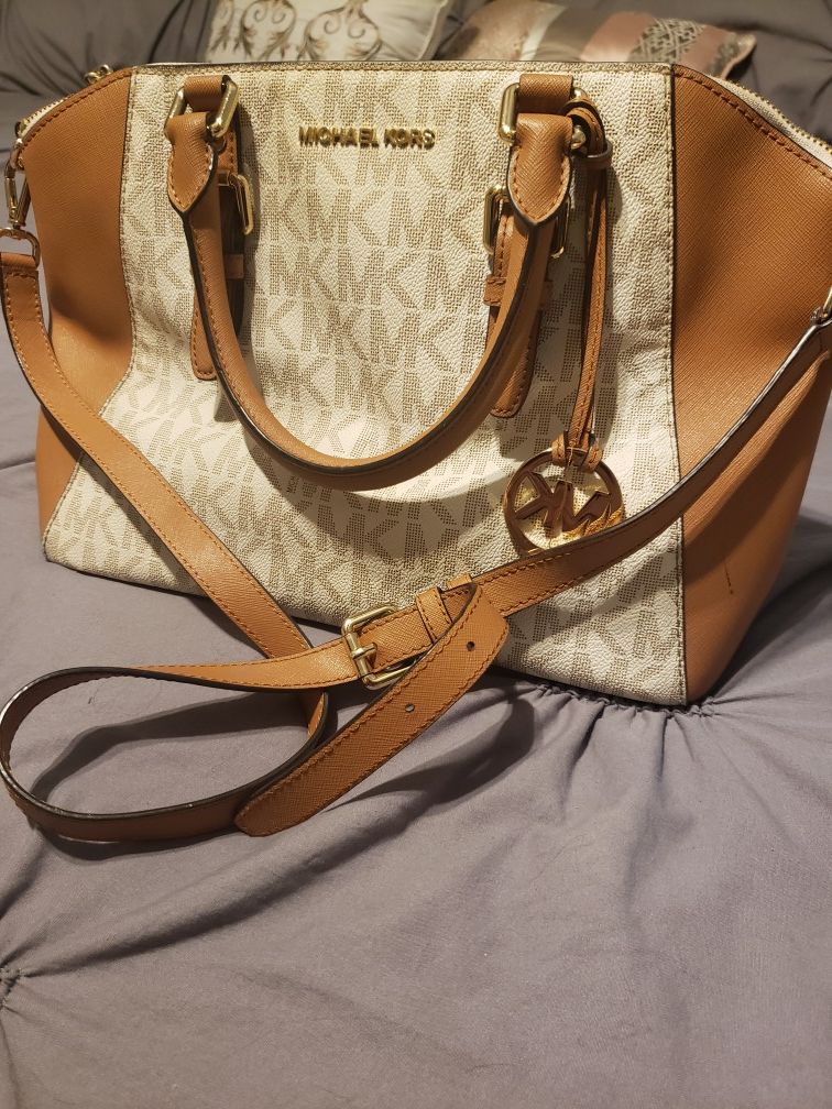 Authentic Micheal Kors Shoulder/Handbag