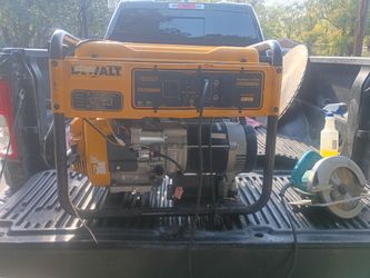 DeWalt DXGNR8000 Portable Generator 8000W