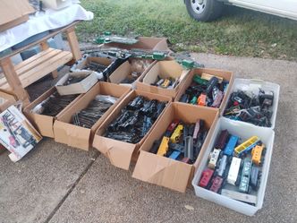 Lot of Lionel HO 027 scale train sets