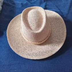 Nice Dress Hat In Good Condition Asking $10