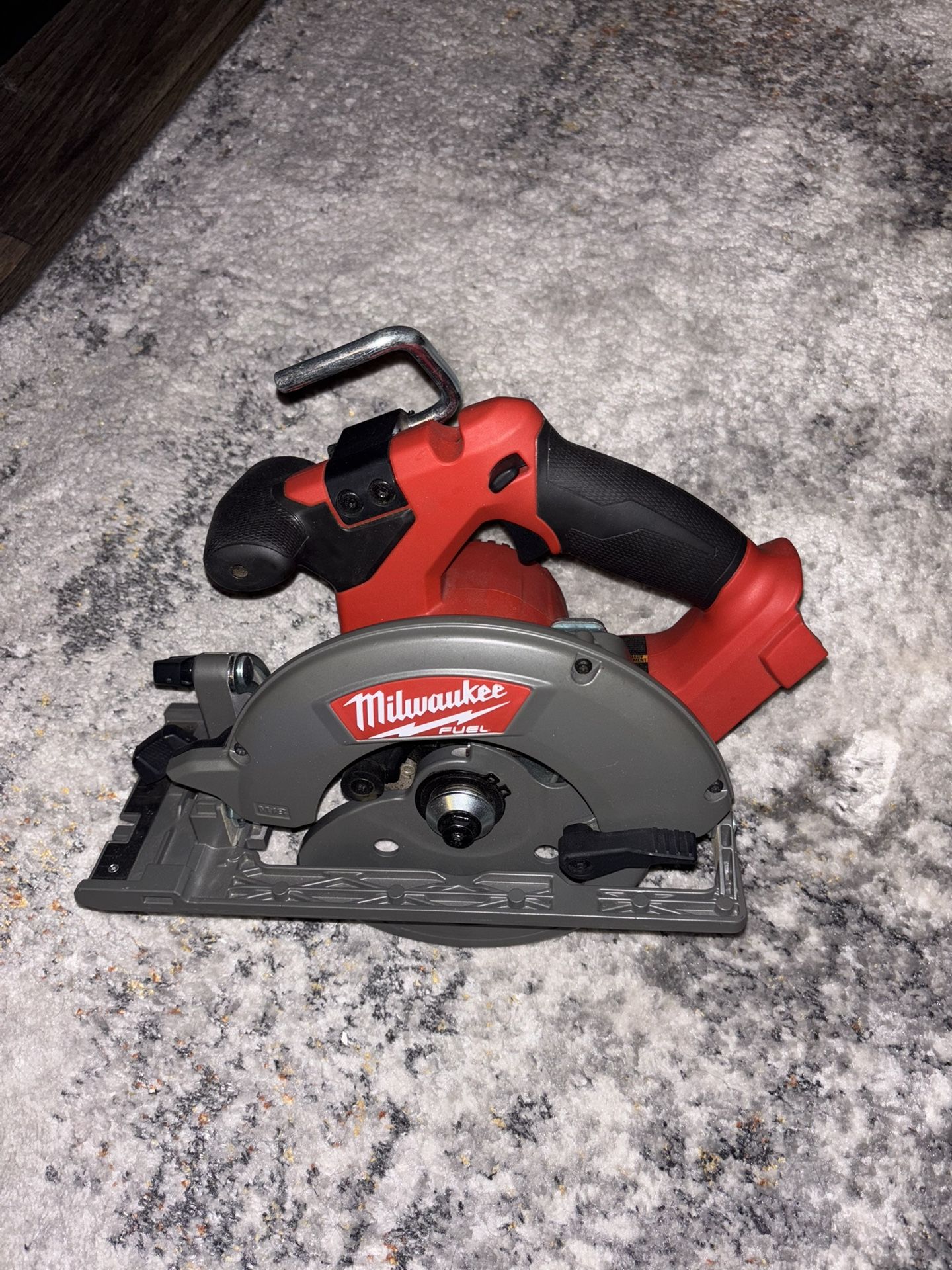 Milwaukee M18 Fuel 6-1/2 Circular Saw Tool Only New