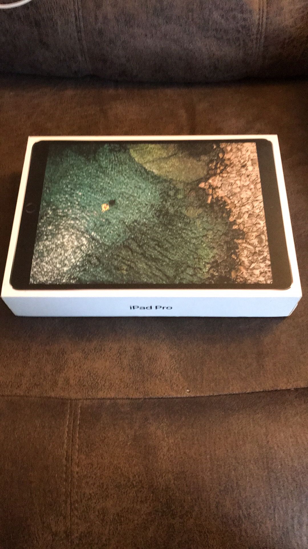 iPad Pro 10.5 インチ A1701 64 GB キーボード付き-