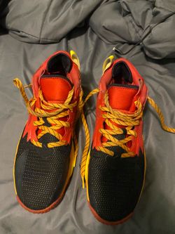 Dame basketball shoes