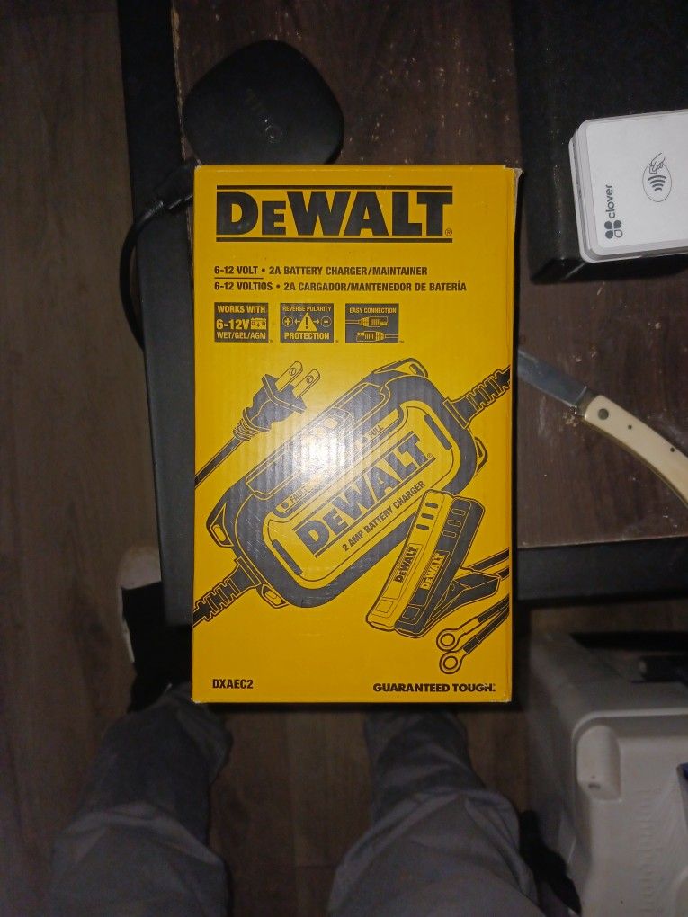 Dewalt Car Battery Charger 