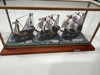 VINTAGE HANDMADE WOOD MODELS OF COLUMBUS 3 SHIPS NINA, PINTA & SANTA MARIA
